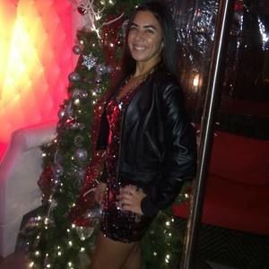 Meet your Posher, Michele